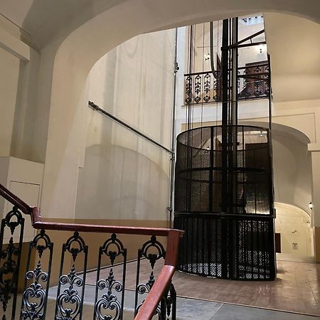 Ferienwohnung La Finestra Sul Corso Neapel Exterior foto