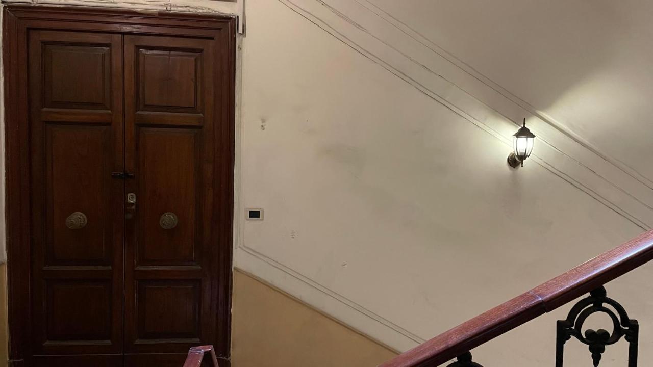 Ferienwohnung La Finestra Sul Corso Neapel Exterior foto