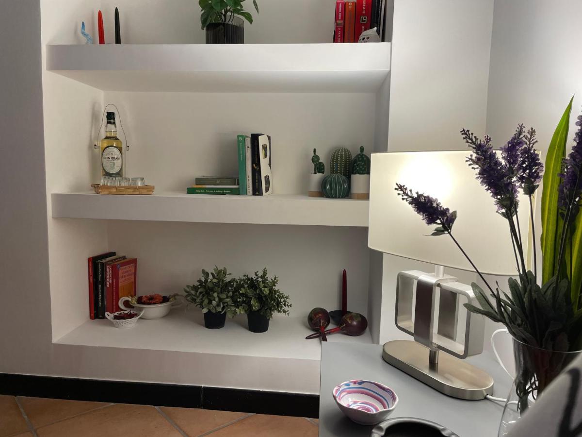 Ferienwohnung La Finestra Sul Corso Neapel Exterior foto